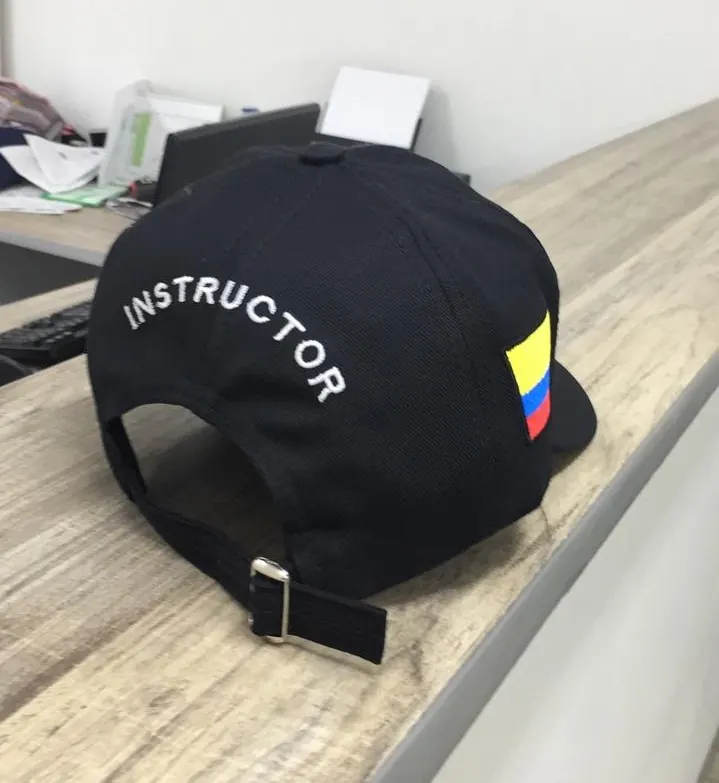 Gorra Instructor bordada