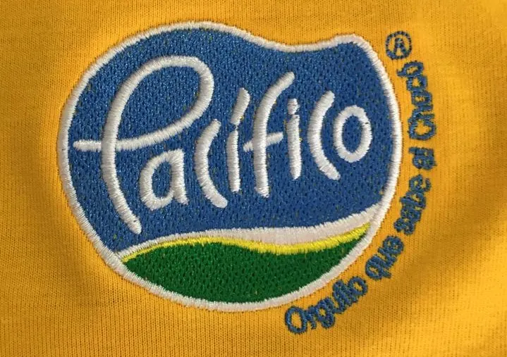 Pacífico logo bordado